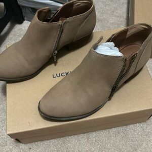 Lucky Brand Zip Ankle Booties